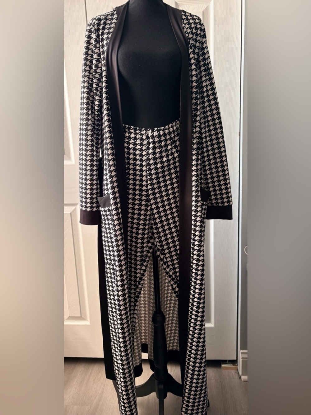 Black & White Houndstooth Stretch Pantsuit